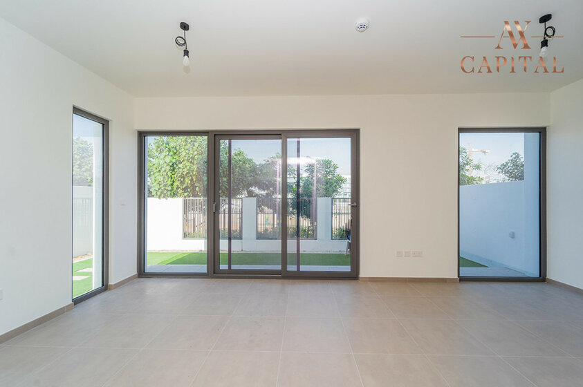 4+ bedroom townhouses for sale in UAE - image 28