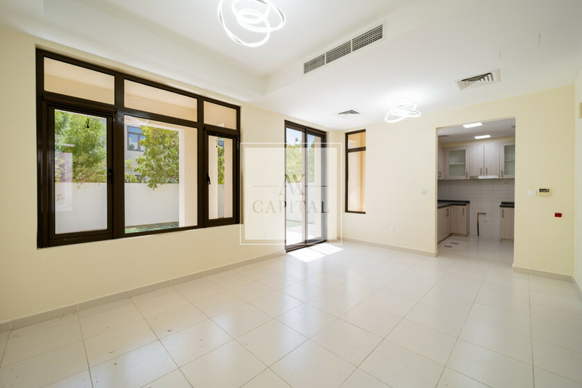 Buy a property - Dubailand, UAE - image 6