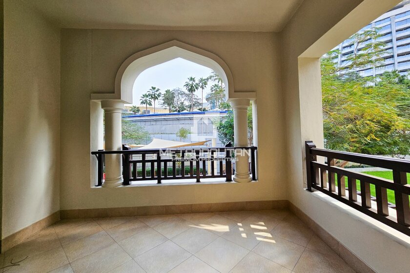 Rent a property - 2 rooms - Downtown Dubai, UAE - image 19