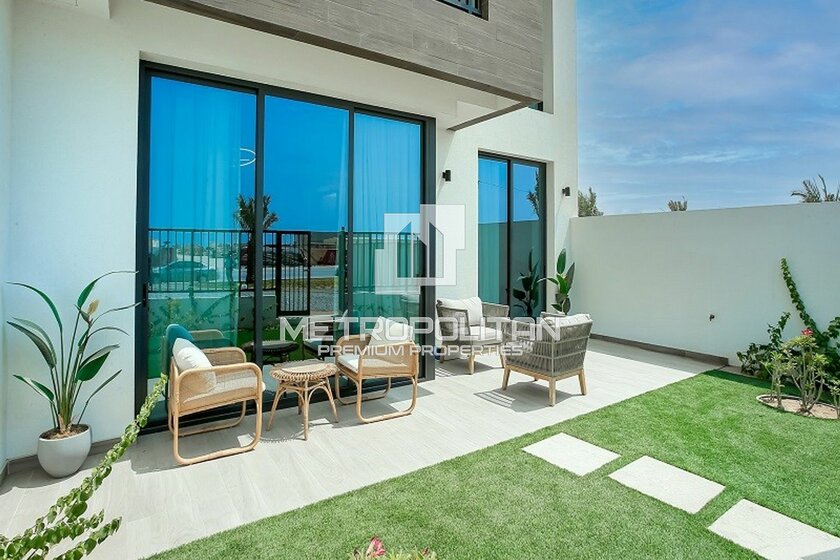 3 bedroom properties for sale in UAE - image 15