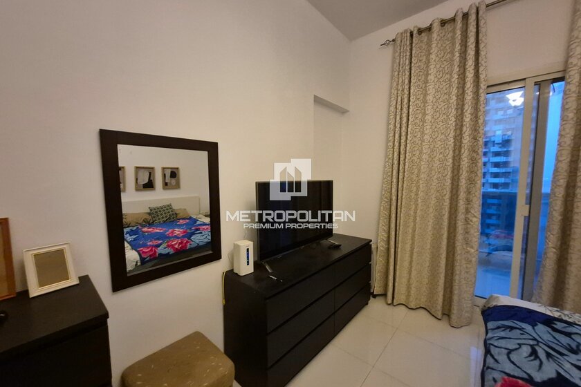 Biens immobiliers à louer - 1 pièce - Émirats arabes unis – image 10