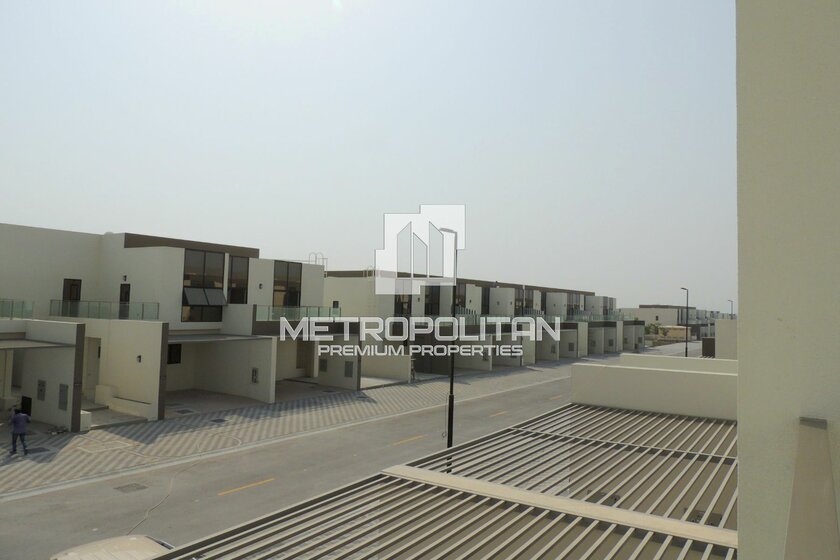 Rent 38 townhouses - MBR City, UAE - image 2