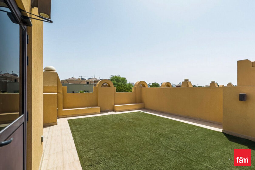 Townhouses for sale in UAE - image 12