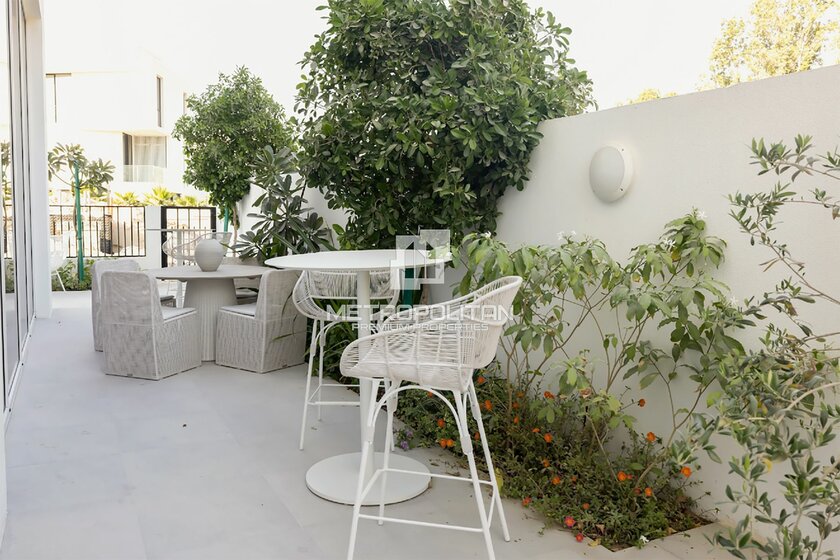 Adosado en alquiler - Dubai - Alquilar para 187.862 $/al año — imagen 17