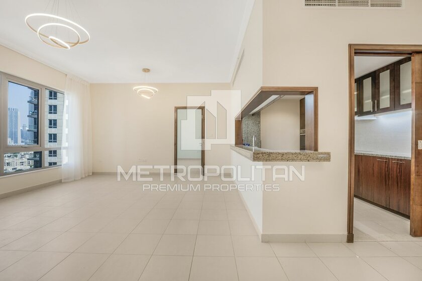 Rent 19 apartments  - 3 rooms - Downtown Dubai, UAE - image 2