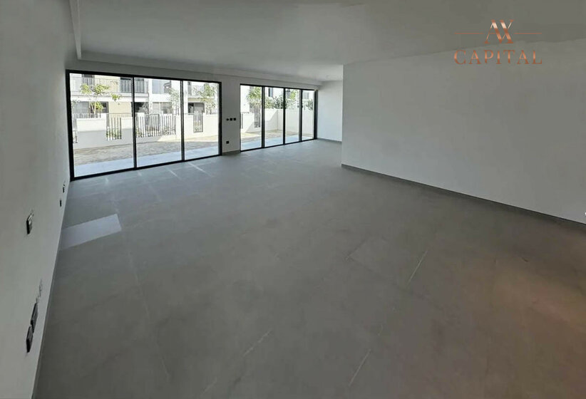 Immobilie kaufen - 4 Zimmer - Dubai Sports City, VAE – Bild 26