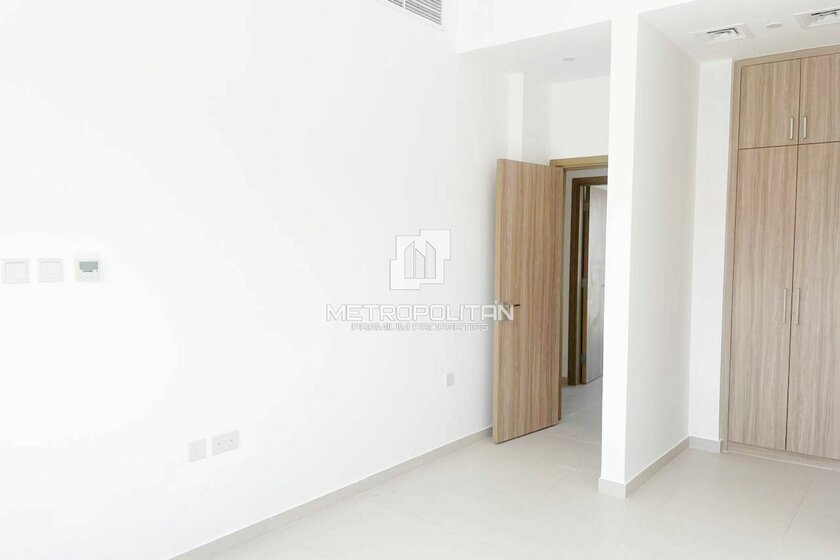 Alquile 20 adosados - 3 habitaciones - EAU — imagen 15
