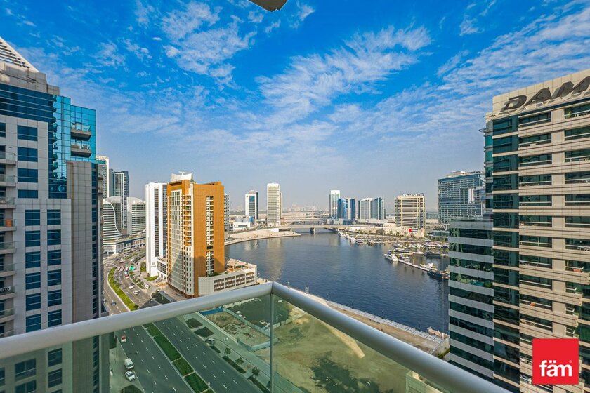 Compre 212 apartamentos  - Business Bay, EAU — imagen 1