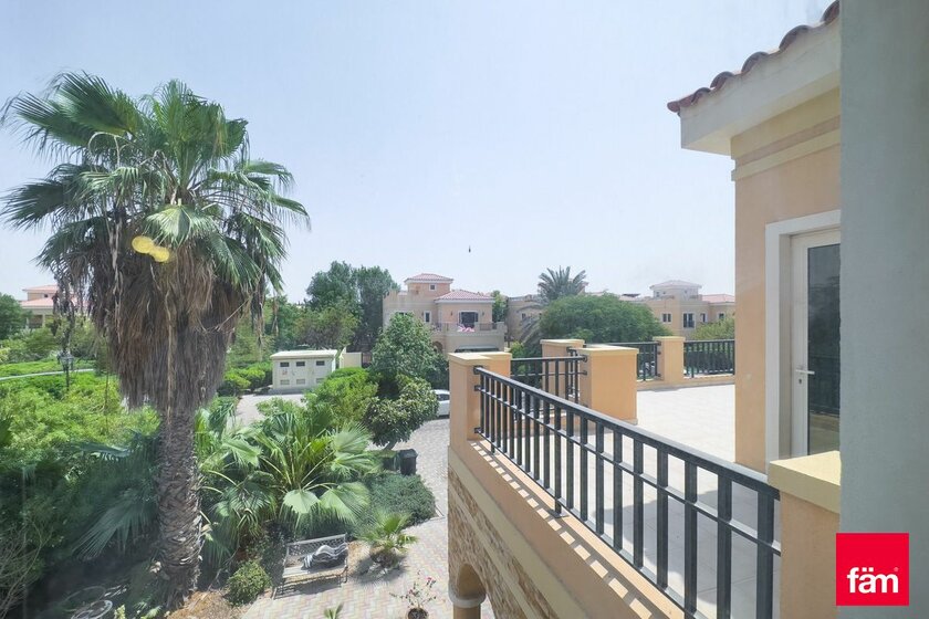 Houses for sale in UAE - image 26