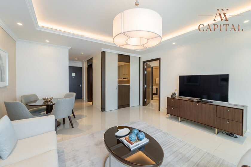 Rent a property - 1 room - Downtown Dubai, UAE - image 4