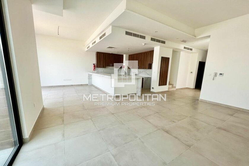 Villas for rent in Ras al-Khaimah City - image 1