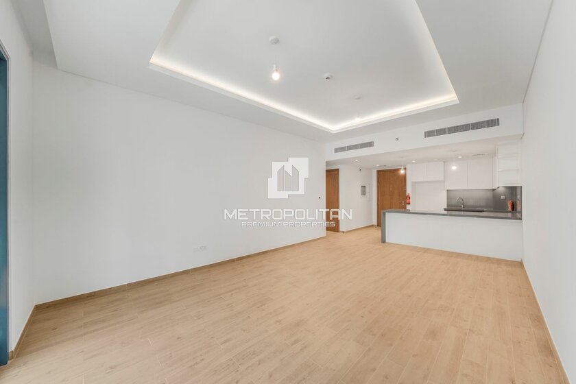 Rent 1 apartment - 1 room - City Walk, UAE - image 3