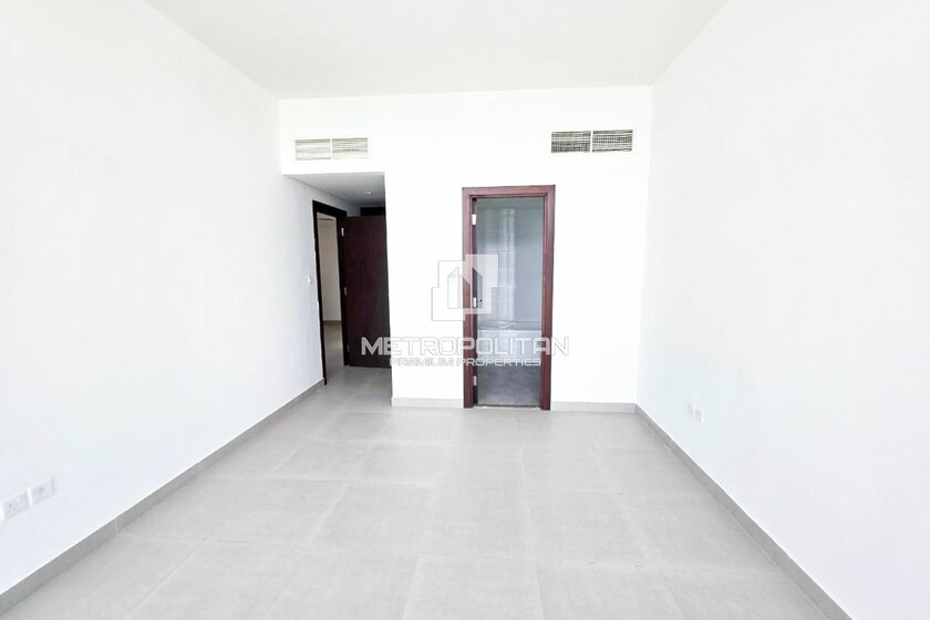 Alquile 23 adosados - 3 habitaciones - EAU — imagen 36
