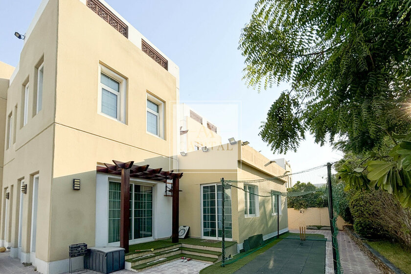 Houses for rent in UAE - image 15