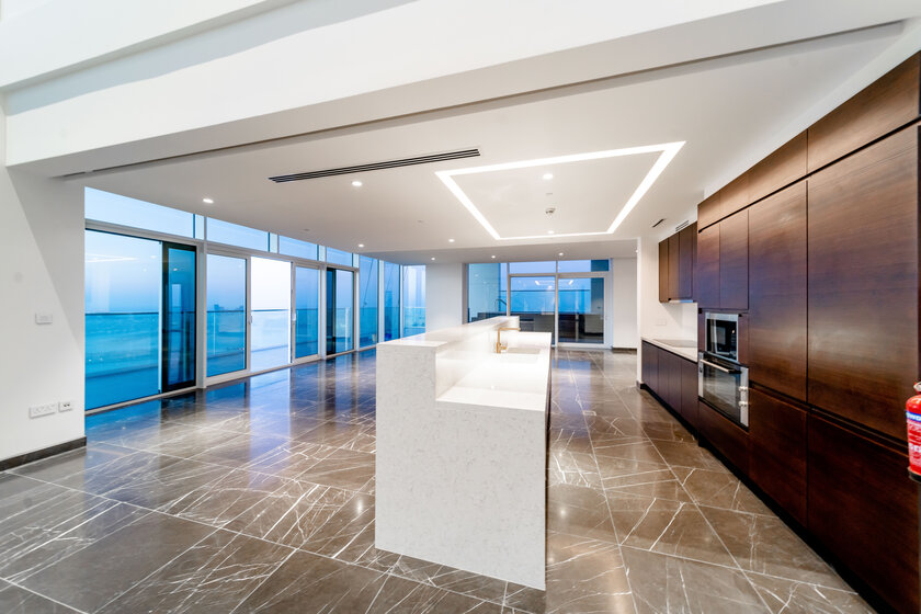 1/JBR – image 4