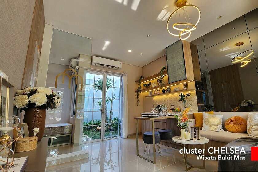 Chelsea at Wisata Bukit Mas – Bild 3