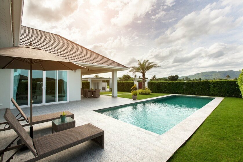 Yeni binalar – Phetchaburi, Tayland – resim 10