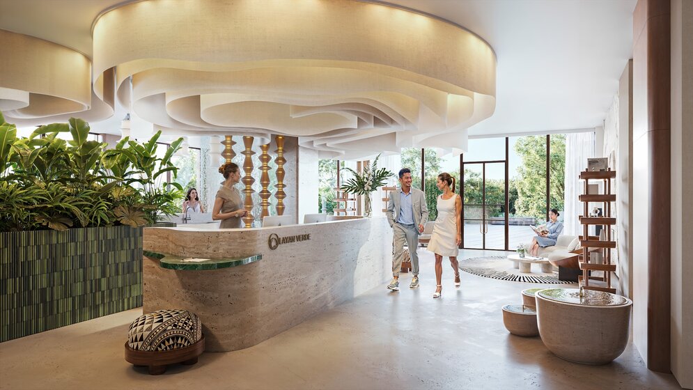 Layan Verde – image 6