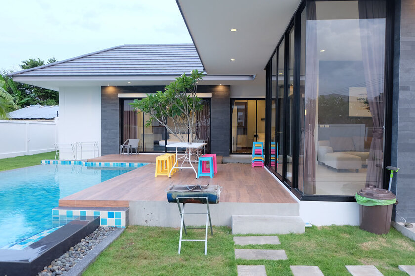 Yeni binalar – Prachuap Khiri Khan, Tayland – resim 23