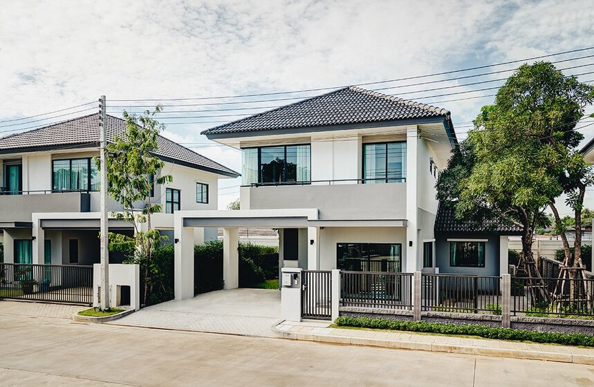 Houses - Pathum Thani, Thailand - image 19