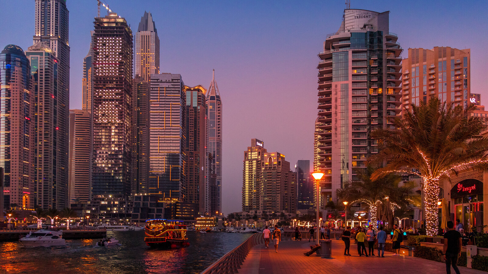 The Beckoning Emirates: How and Why to Start a New Life in Dubai or Abu Dhabi