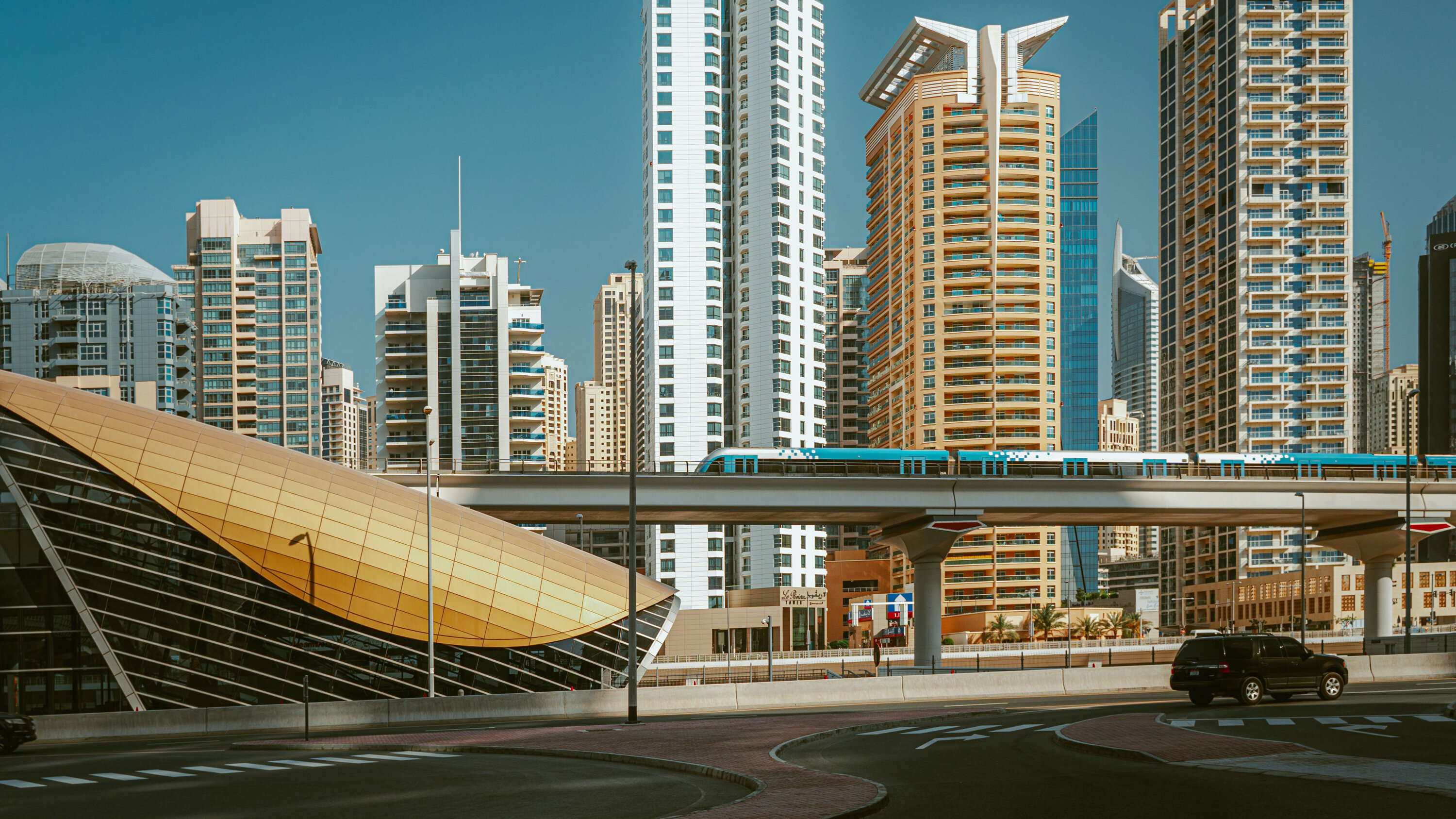 Which Dubai Districts Will Go Up in Price? We Asked the Expert