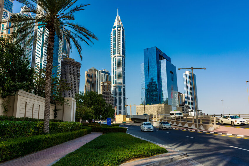 What Benefits Can Expats Expect from Dubai Companies?