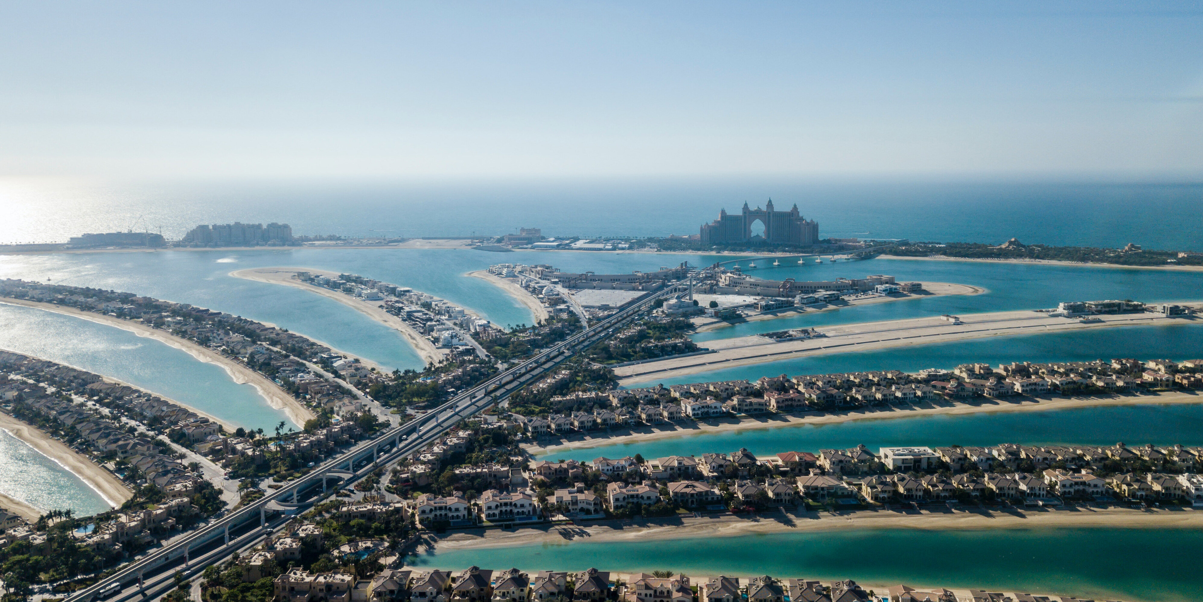 Pros and Cons of Living in Palm Jumeirah