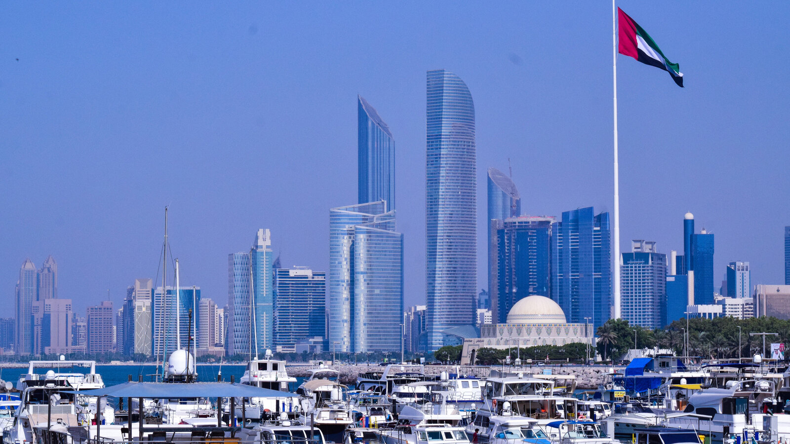 Investments in Abu Dhabi Real Estate: Popular Districts and Prices