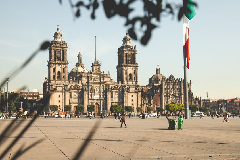 Obtaining Dual Citizenship in Mexico: Requirements, Documents, Costs