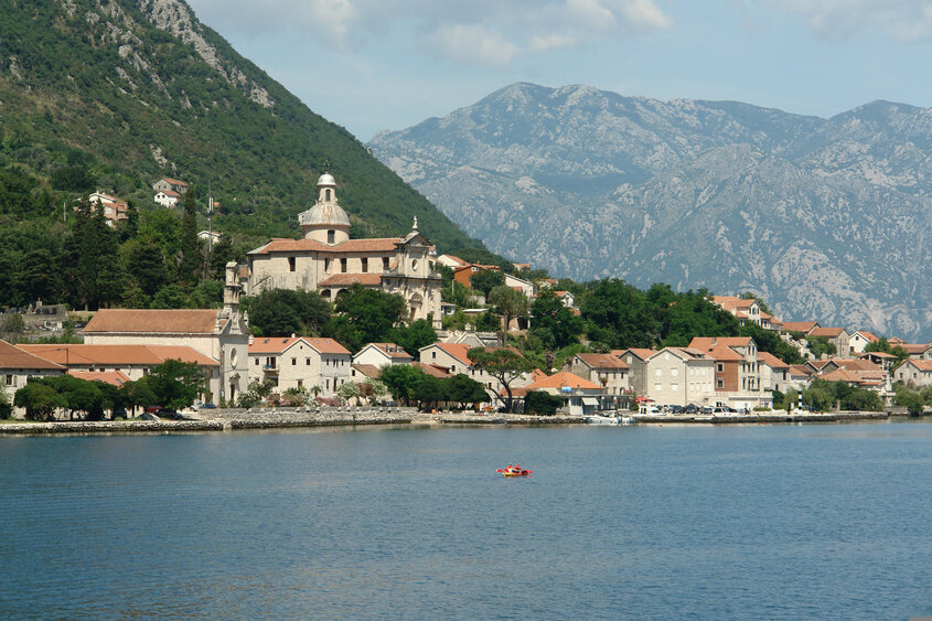 How to Become a Citizen of Montenegro: Rules and Procedure